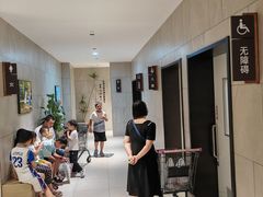 -胖东来生活广场(健康路店)