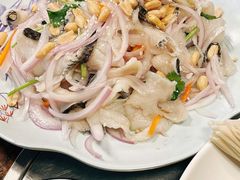 捞起生鱼片-竹林农庄