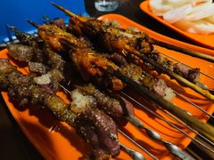 -洞庭洲·防空洞火锅·铜锅涮肉·烧烤(新百广场店)