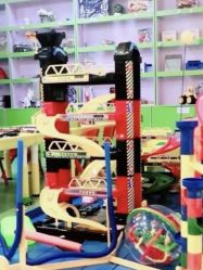 -开心哈乐亲子乐园(东森时尚百货店)