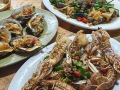 -两广烧蚝(新兴街店)