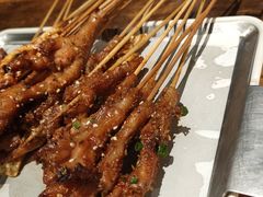烤鸡爪串-木屋烧烤(创业店)