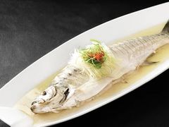 鲜鸡汁兴凯湖白鱼-谷语中餐厅