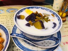 招牌手工芋圆系列-广信牛奶甜品世家(台东店)