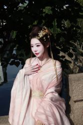 -一揽芳华汉服旗袍体验馆(拙政园店)