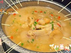 砂锅耙蹄花-红辣椒·川菜·火锅(张杨路店)