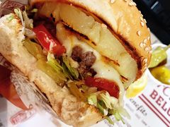 -The Habit Burger Grill 哈比特汉堡(爱琴海店)
