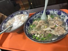 -老新隆牛肉锅贴(新街口店)