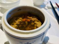 杞皇菊花炖黑豚肉-炳胜品味(海印总店)