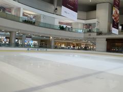 -冰纷万象滑冰场(深圳万象城店)