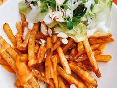 -BHC炸鸡(明洞总店)