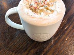 流光溢彩新年拿铁-星巴克臻选(盐城金鹰聚龙湖店)