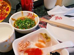 -井格重庆火锅(临平银泰城店)