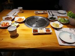 -唯成•韩国炭火烤肉 유성고기