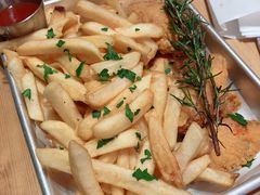 主厨特选美式风味炸鸡翅配薯条-MIKAKU(万达广场上海宝山店)