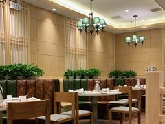 -闫府私房菜(经四路万达店)