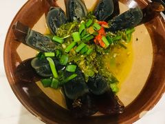 -李与白包子铺(桐梓林店)