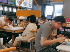 -小杨生煎(百联嘉定购物中心店)