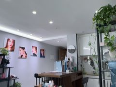 -ME觅妆·定制美妆·彩妆私教(菱角湖店)