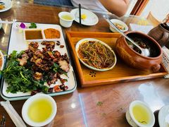 -八木轩·寻味大理白族民俗餐厅(文献路店)
