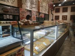 面包甜点陈列柜-彭记优口(胜利路店)