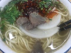 -伊鼎牛肉面(潍坊路店)