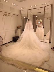 点击看大图 -GRACE KELLY婚纱与礼服(北京店)