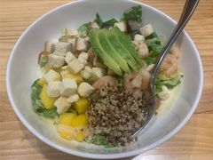 牛油果虾仁芒果沙拉-CALIFORKS加州叉子轻食(朝阳门店)
