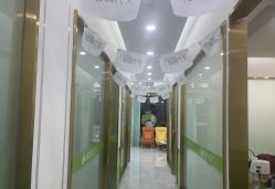 -苗医生专业祛痘·皮肤管理