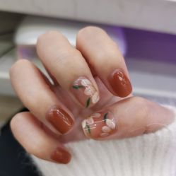 -手牵手美甲