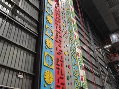 -极限PLAY运动娱乐新世界·团建派对潮玩休闲馆·室内蹦极高空游乐园