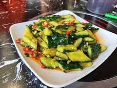 -牛一煲美食(江高店)