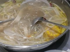 -乡土黄·鲜牛肉火锅·小龙虾(兴业街店)