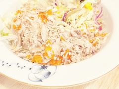 金枪鱼蔬菜沙拉-村上一屋·亚洲菜融合小馆(南楼店)