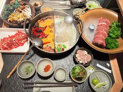 -三出山火锅(南京万象天地店)