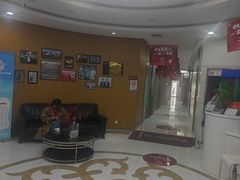 -雅悦齿科(顾村公园店)