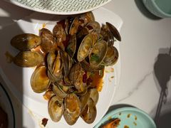 -嗨辣小聚·盘锦河蟹·海鲜烧烤龙虾(盘锦十年好店)