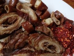-老鼎万春卤菜(五代传承创始老店)