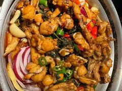 -蛙小侠·沸腾砂锅牛蛙(番禺天河城店)