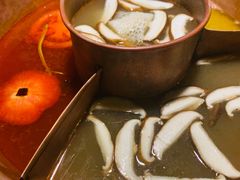 -滇釜火锅·能喝汤的火锅(车公庄店)