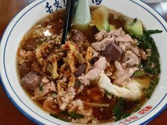 -裕新楼粉面馆·石磨手工粉(四方坪店)