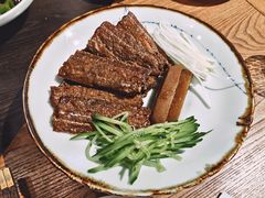 娄府酥骨带鱼-娄三少春饼·烤鸭(合生汇购物中心店)