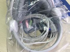 -偏脸子哈尔滨老烧烤(爱建店)