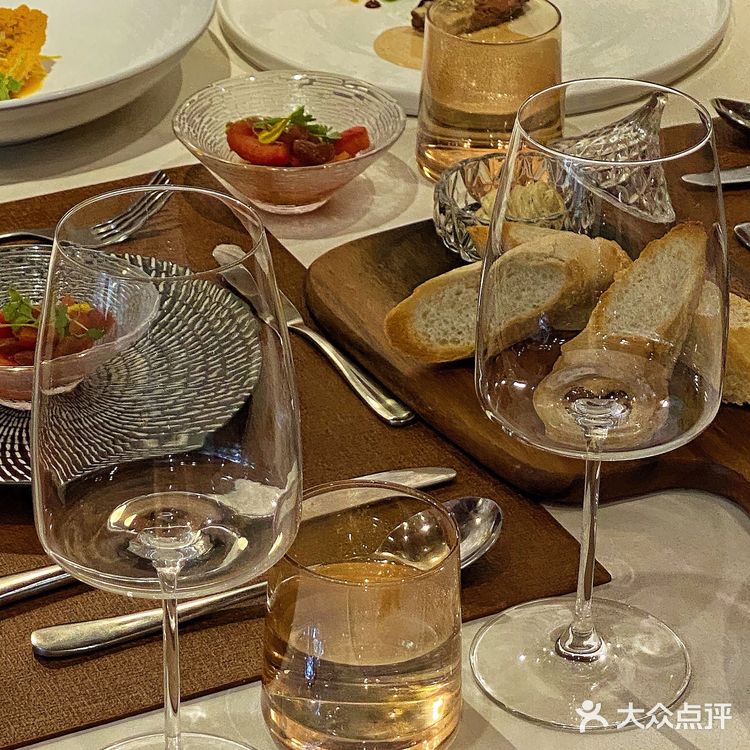 爱马仕橙小洋楼🌆AMA新派融合料理