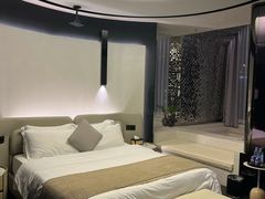 -Yolo私汤温泉设计师酒店(重庆南滨路店)