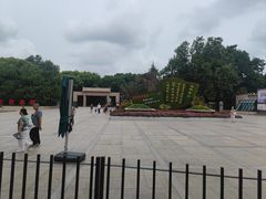 -上海市龙华烈士陵园