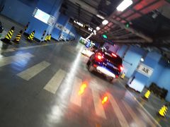 -新中关大厦·停车场