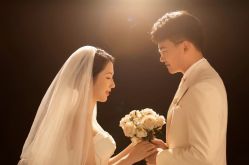 -雪中彩影婚纱摄影·微光艺术中心