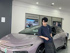 -王府井百货熙地港店