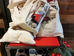 -星巴克(东莞常平富盈广场店)